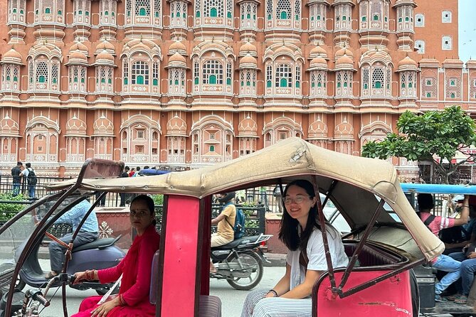 Jaipur Half-Day Heritage Tour by Women-Driven E-Rickshaw - Why the women-driven e-rickshaw matters