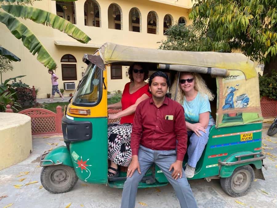 Jaipur: Half-Day or Full-Day Tour with Flower Market - Jal Mahal, a palace best seen from the road