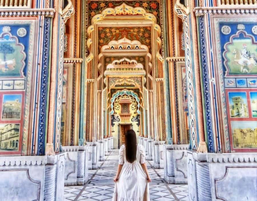 Jaipur: Half-Day or Full-Day Tour with Flower Market - Hawa Mahal and Jaipur’s old walled city