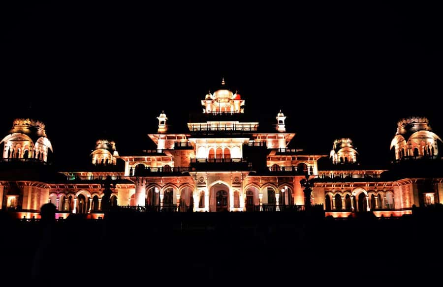 Jaipur: Heritage Evening Tour with Monkey Temple Sunset - Hawa Mahal Shows Its Face After Dark
