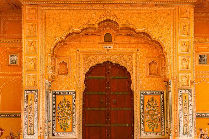 Jaipur Heritage Walk - Artisans | Bazaars | Culinary | Temples (Awarded) - Jaipur’s planned Pink City, explained on foot