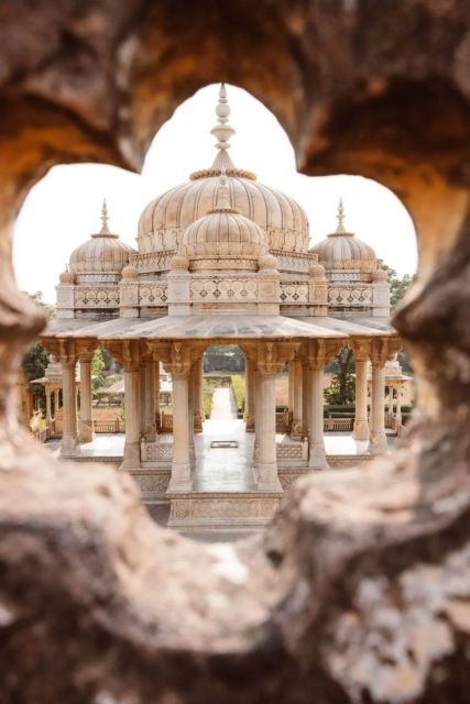 Jaipur: Instagram Tour of The Top Photography Spots - Shopping, lunch, and a necessary pause