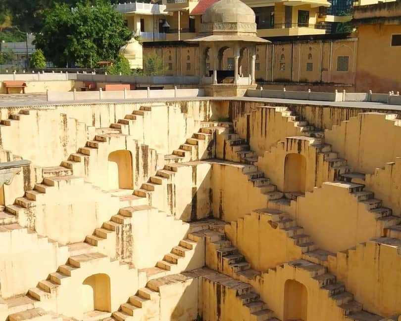 Jaipur: Instagram Tour of The Top Photography Spots - Gaitor Ki Chhatriyan: quieter royal memorials