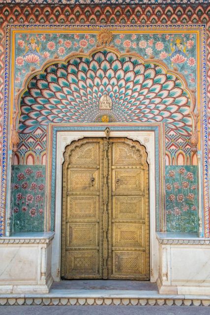 Jaipur: Instagram Tour of The Top Photography Spots - Birla Mandir, Albert Hall, and Ram Niwas Garden