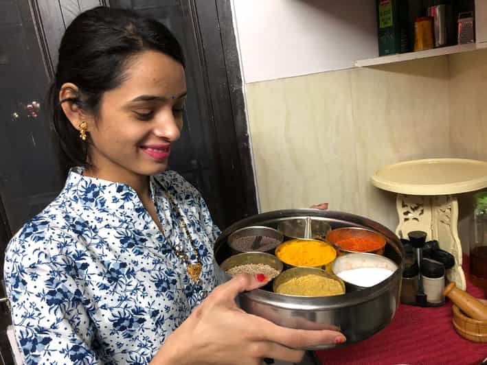 Jaipur: Interactive Cooking Class with a Local Family - Entering a Jaipur family kitchen