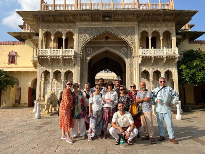 Jaipur: Jaipur & Amber Fort Full or Half-Day Guided Tour - The full-day route covers the Pink City highlights