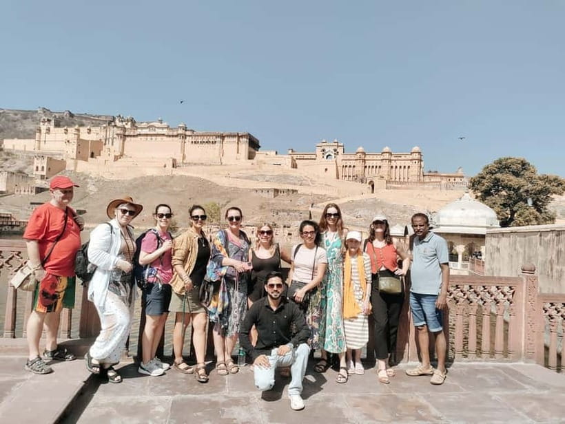 Jaipur: Jaipur & Amber Fort Full or Half-Day Guided Tour - Jal Mahal is a quick photo stop