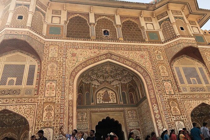 Jaipur Local Sightseeing Tour by Car and Driver - Royal Gaitor offers a quieter pause