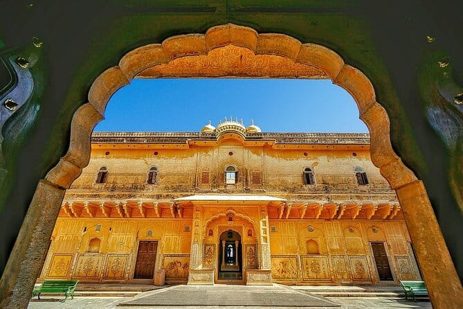 Jaipur Nahargarh Fort Sunrise or Sunset Tour with Flower Market - Ramgarhmode and Jaipur’s craft workshops