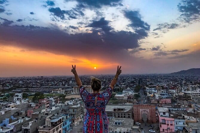 Jaipur Nahargarh Fort Sunset and Night City Tour - Royal Gaitor offers a quieter half hour