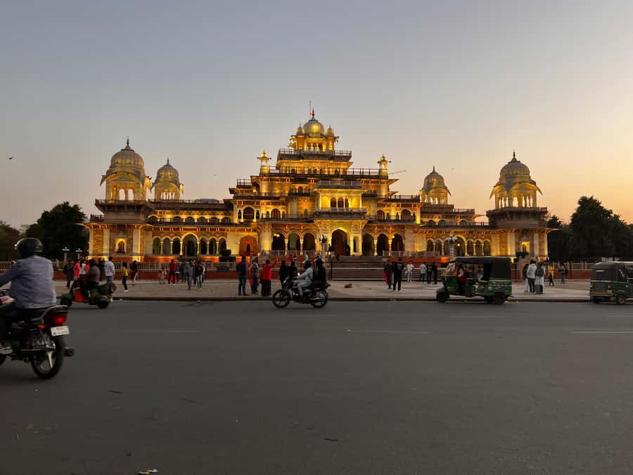 Jaipur: Night Tuk-Tuk Tour With Friendly Local Driver - Riding through the Pink City to Hawa Mahal