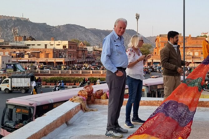 Jaipur No Shopping Guided Sightseeing Tour with Heritage Walk - Panna Meena ka Kund and Jagat Shiromani Temple