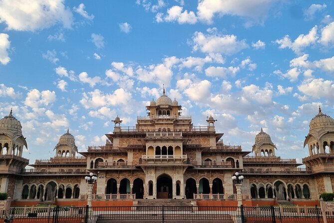 Jaipur No Shopping Guided Sightseeing Tour with Heritage Walk - Walking through Amer’s old lanes