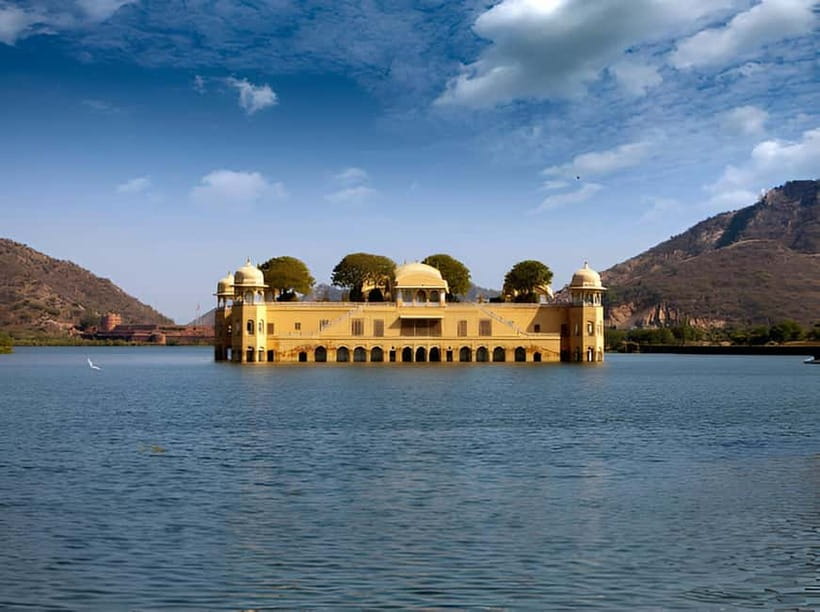 Jaipur: Personalized Full-Day City Tour by Car with Options - Hawa Mahal and the first look at Jaipur