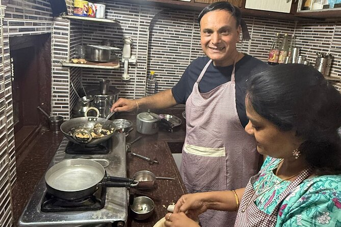 Jaipur Pink City Cooking Class - Gatte ki sabzi, ker sangri, and homemade chapatis