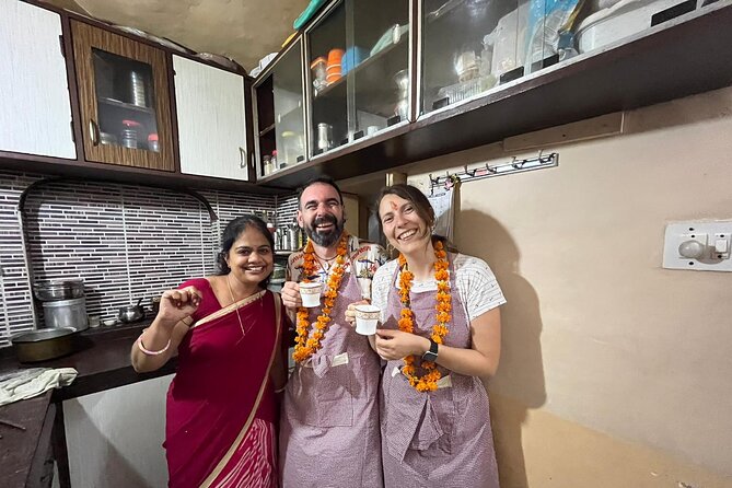 Jaipur Pink City Cooking Class - Sitting down to eat what you prepared