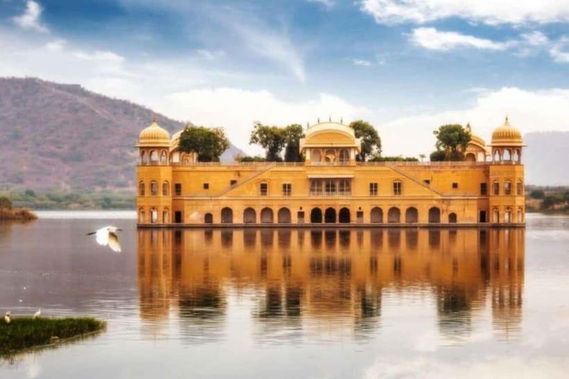 Jaipur Pink City Heritage Tour: Book By Car with Guide - Jaigarh Fort and the Jaivana Cannon