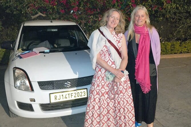 Jaipur Pink City Tour by Car or Tuk-Tuk - Jal Mahal is a quick lakeside view