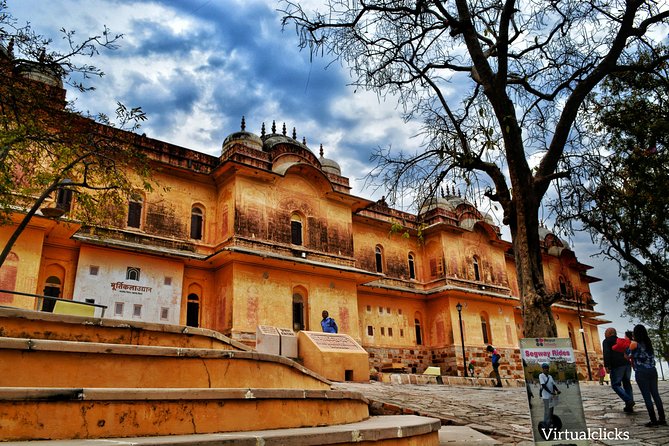 Jaipur Private City Tour By Car (All-Inclusive) - Amber Fort: give the morning two hours