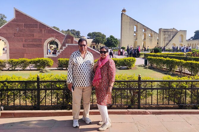 Jaipur Private Day Tour – Customizable Itinerary with Car & Guide - Gaitore: ending among royal memorials