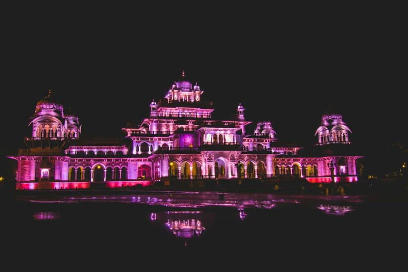 Jaipur: Private Evening Tour with Monkey Temple Sunset - Jal Mahal is made for a short photo stop