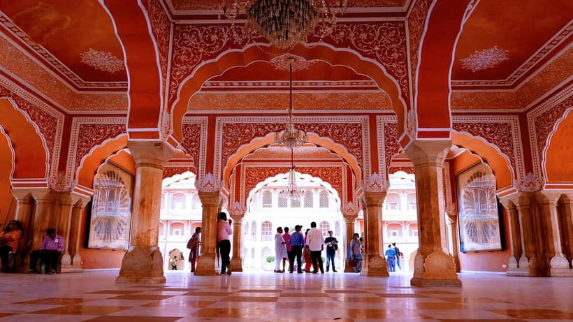 Jaipur: Private Full Day City Sightseeing Tour with Guide - Jantar Mantar: Jaipur’s giant stone science lesson