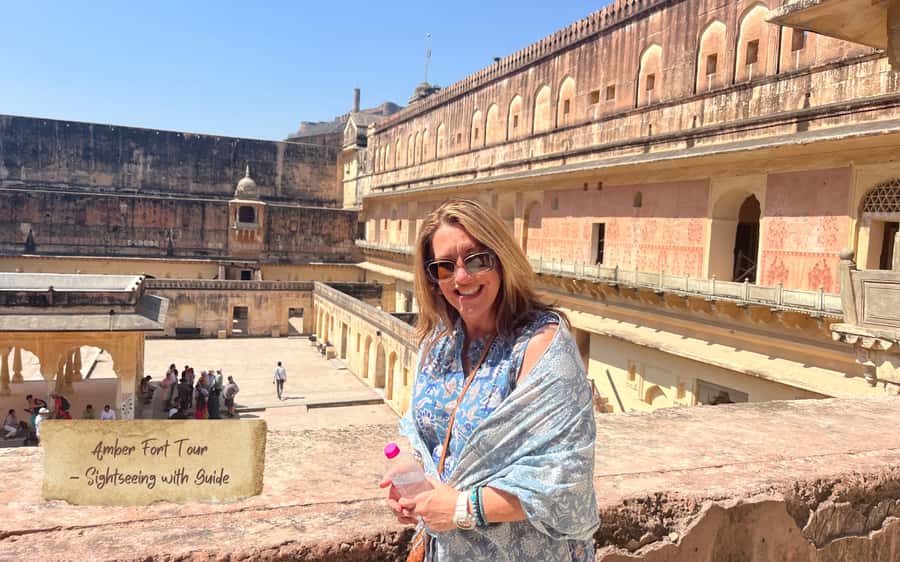 Jaipur: Private Full-Day Guided City Tour - The car, driver, and group sizes