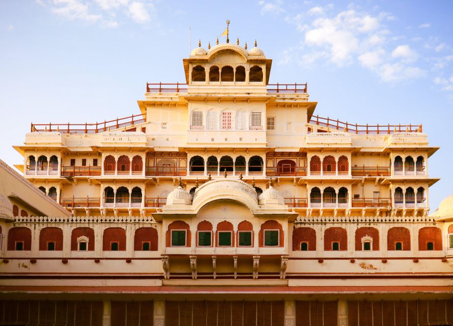 Jaipur: Private Full Day Sightseeing Tour By Car with Guide - Hawa Mahal and the Pink City