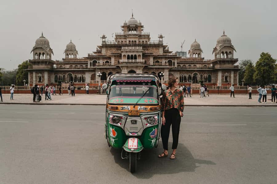 Jaipur: Private Full-Day Sightseeing Tour by Tuk-Tuk - Old Jaipur streets, food, and optional stops