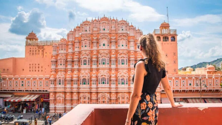 Jaipur: Private Guided Half Day & Full Day Tour in Jaipur - Amber Fort gives the morning its main event