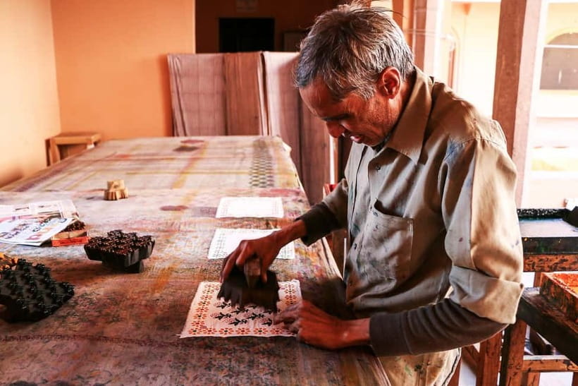 Jaipur: Private Shopping Tour with Block Printing Workshop - Pickup from Jaipur or Kukas