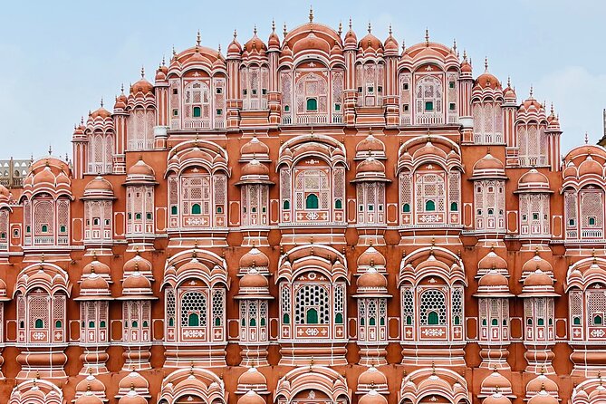 Jaipur Private Sightseeing Tour with Car and Guide - City Palace: the center of Jaipur’s royal story