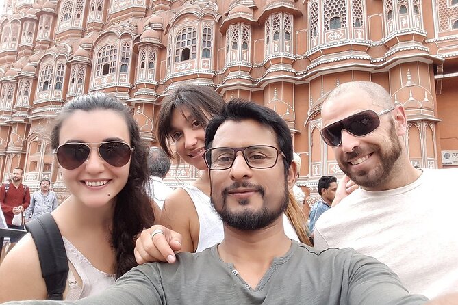 Jaipur Private Tour with Pickup - City Palace: royal rooms and Rajput-Mughal design
