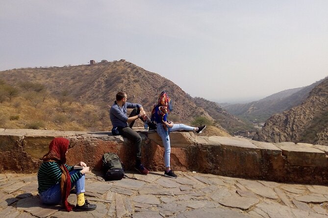 Jaipur Private Tuk Tuk Tour – Full-Day jaipur City Sightseeing - Jal Mahal and the short lake stop