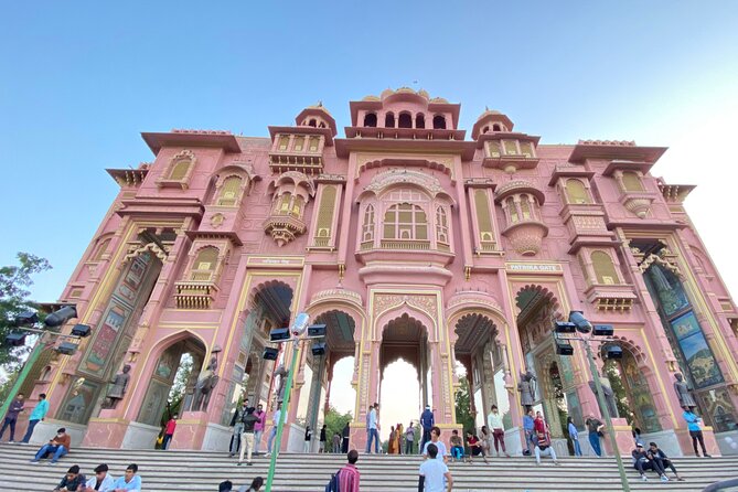 Jaipur: Shopping Tour with Blue Poetry & Printing Workshop & Rugs - Shopping in and around Jaipur’s market districts