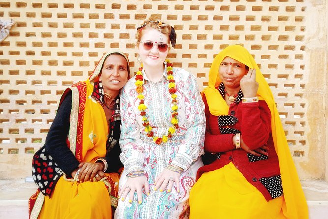Jaipur Sightseeing & Shopping Tour by Private Car with Guide - Optional shopping with real craft demonstrations