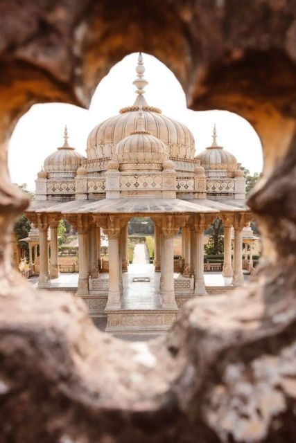Jaipur sightseeing tour with monkey temple (Galta ji temple) - Hathi Gaon adds a different kind of pause