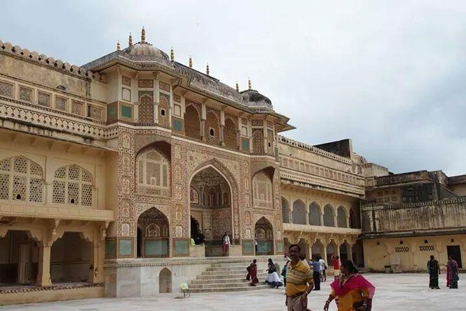Jaipur Sightseeing Tuk-Tuk Tour - Jal Mahal and the lake view