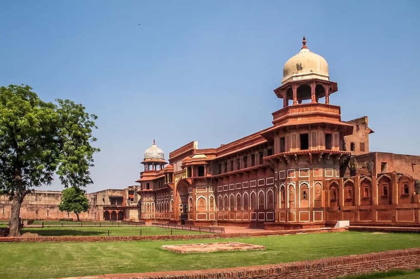 Jaipur: Tajmahal Sunrise Tour with Fatehpur Sikri & Abhaneri - Fatehpur Sikri, the abandoned Mughal capital