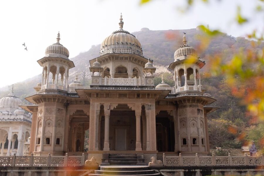 Jaipur: Temple Tour - Tarkeshwar Mahadev and the morning Puja