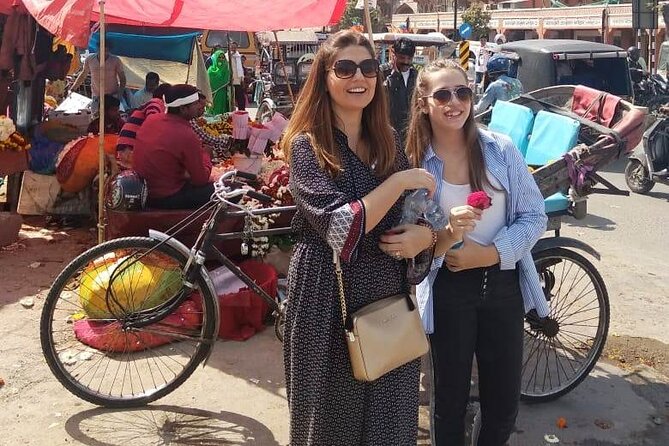 Jaipur Walking Tour- Explore Old Heritage City With Private Guide - Purohit Ji Ka Katla and the wedding-clothing market