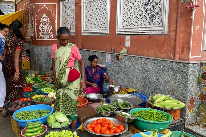 Jaipur walking tour. - 7:30 am at Sanganeri Gate