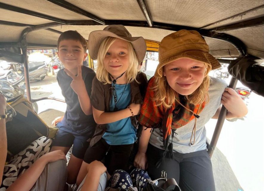 Jaisalmer: City Full-Day Trip by Tuk-Tuk - Ending beside historic Gadisar Lake