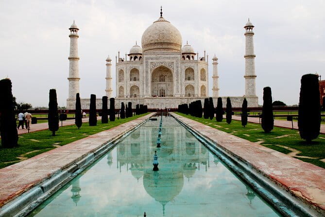 LOCAL Agra :Taj Mahal Sunrise / Sunset Private Tour by Car - Sunrise or sunset: which should you choose?