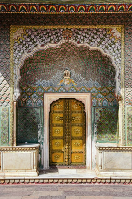 Local Jaipur city sightseeing with options - Jal Mahal and the view across Man Sagar Lake