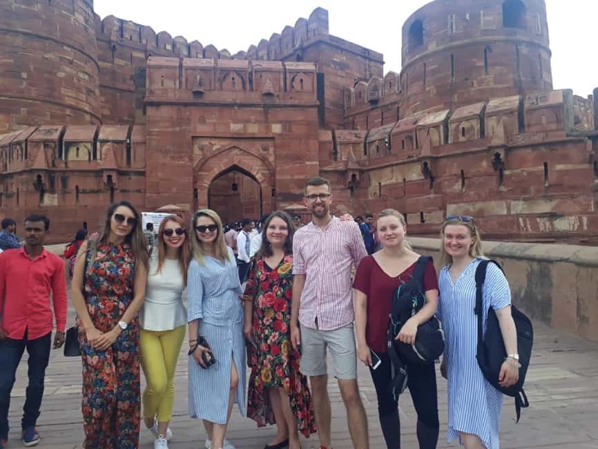 Luxury train tour from Delhi to Agra - Riding the Gatimaan Express to Agra