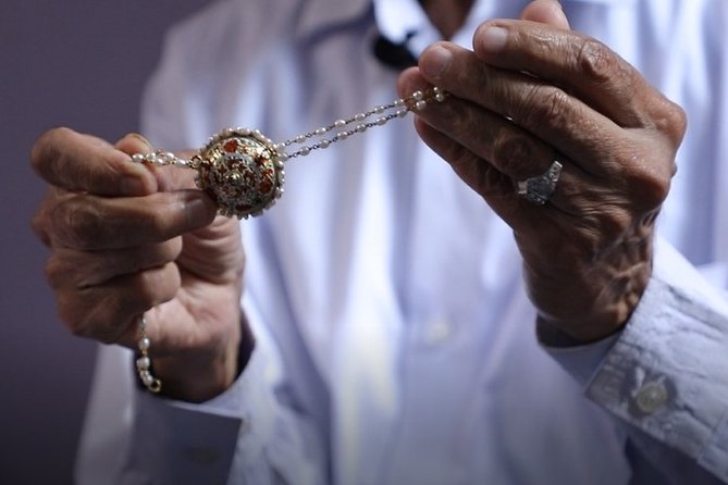 Meenakari Enamelling Experience on Silver Jewellery in Jaipur - The hands-on work and the shared pendant
