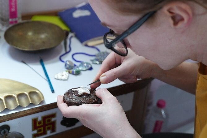 Meenakari Enamelling Experience on Silver Jewellery in Jaipur - Arriving at Gopal Ji Ka Rasta