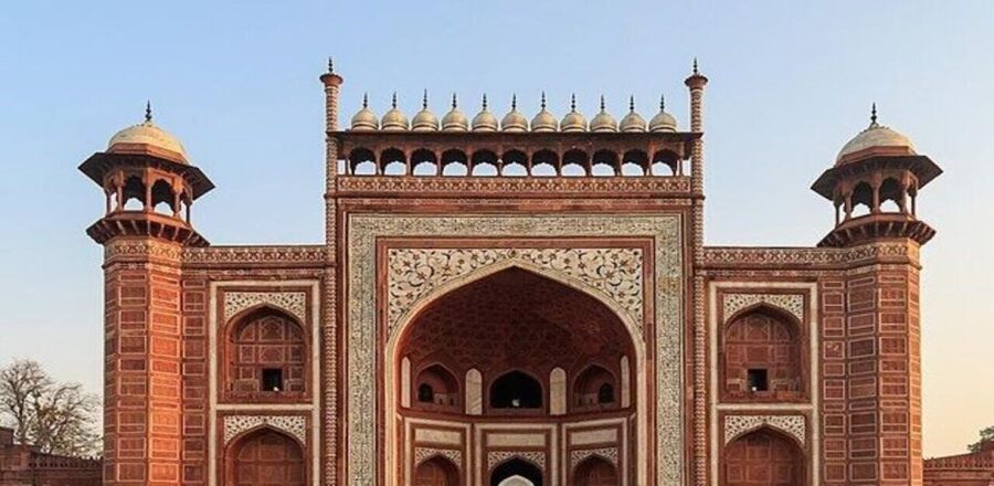 Mumbai to Agra Taj Mahal Tour: Same-Day or Multi-Day - Choosing between 12 hours and two days in Agra