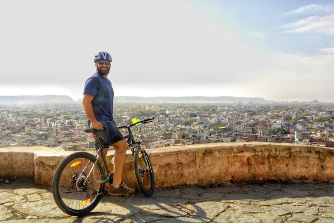 Nahargarh Cycle Tour in Jaipur - Nahargarh Fort and the sunrise over Jaipur